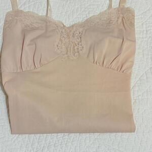 Shadowline 36MS Full Slip or use as Nighty. Nude. Soft feel‎ fabric. Made in USA